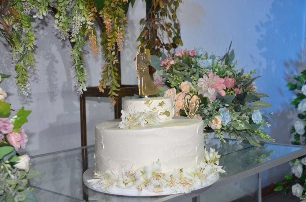 Ponqué de Bodas Elegante Festejos Santaella